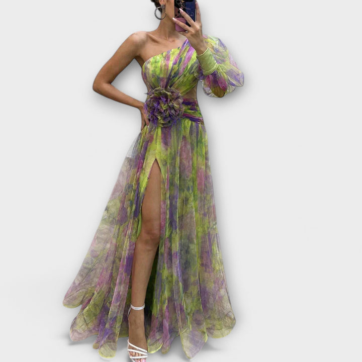 Elegant Evening Dress with One Shoulder and Slimming Waist