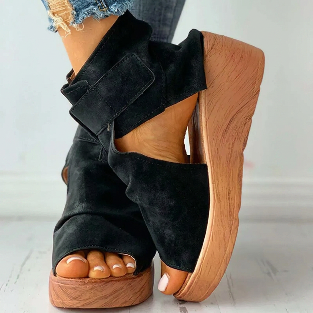 Marlyn - Women's open-toe wedge sandals with a retro-style buckle