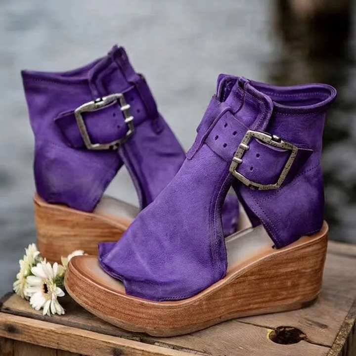 Marlyn - Women's open-toe wedge sandals with a retro-style buckle